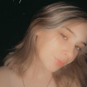 Meet your Posher, Ayla